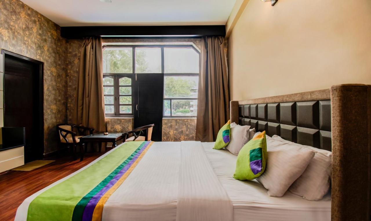 Hotel Itsy By Treebo - Jungle View Retreat à Dehradun Extérieur photo