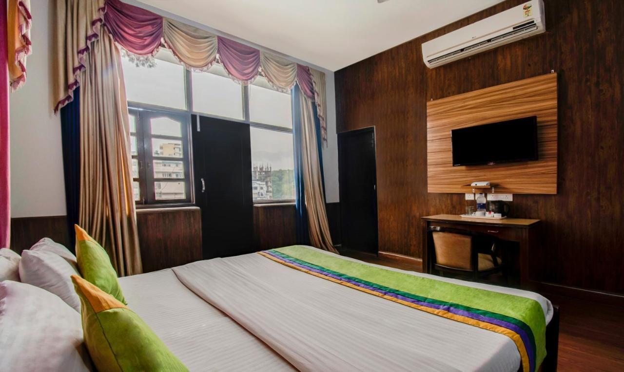 Hotel Itsy By Treebo - Jungle View Retreat à Dehradun Extérieur photo